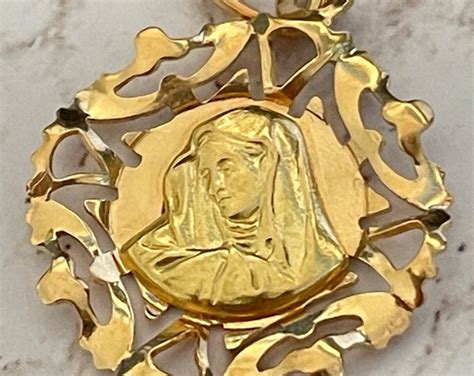 Virgin Mary Vintage Medal In 18k Yellow Gold Etsy