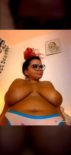 Watch Celestebailey Curvy Bathing Colombian Porn Spankbang