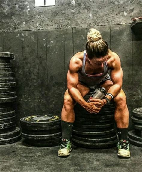 Onlyfitgirls “caroline Dardini ” Life Of A Crossfitter Beautiful Shot Crossfit Motivation