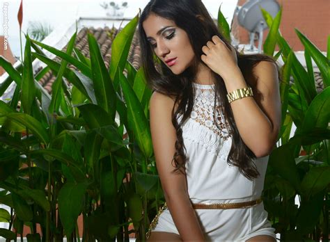 Abie Smith Nude OnlyFans Leaks Fappening FappeningBook