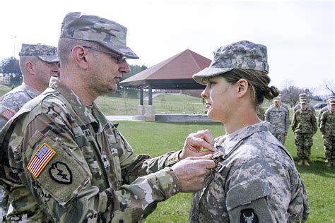 Life-saving efforts earn Iowa National Guard Soldier Medal of Merit ...