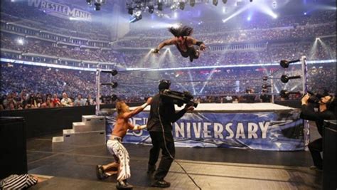 10 Fascinating WWE WrestleMania 25 Facts – Page 9