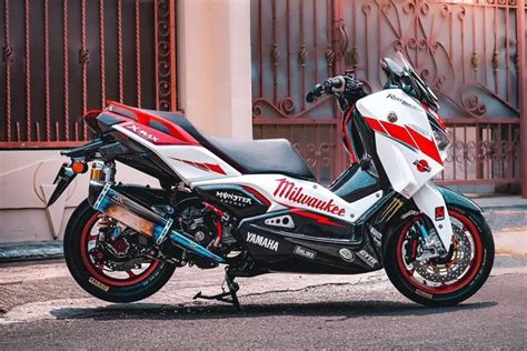 Modifikasi XMAX 250 Connected Yang Curi Perhatian Di Ajang CustoMAXI