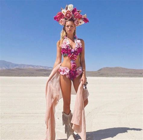 The Wildest Fashion Photos From Burning Man 2022 Artofit