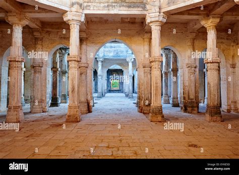 India, Gujarat, Junagadh, Uparkot fort, Juma Masjid (mosque Stock Photo ...