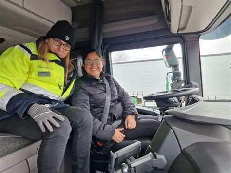 Mayari Perez on LinkedIn: #scaniatrucks 