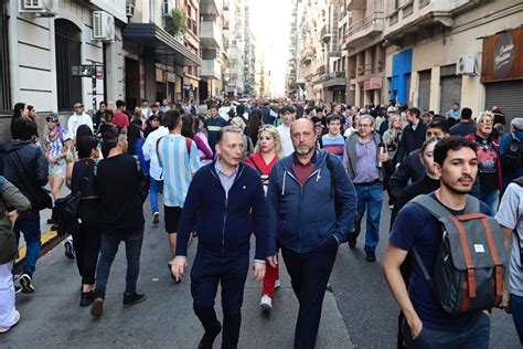 Fernando Gray participó en la Marcha Universitaria a Plaza de Mayo