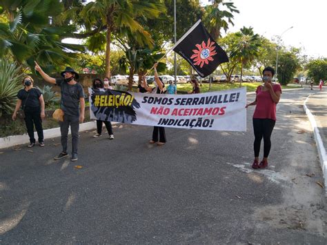 Aplb Apoia E Participa De Manifestação Da Comunidade Escolar Do Colégio