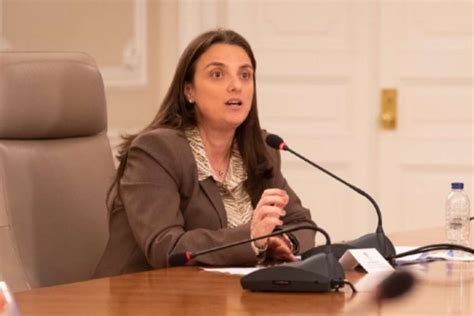 Duque Le Pidió La Renuncia A La Ministra De Las Tic Karen Abudinen