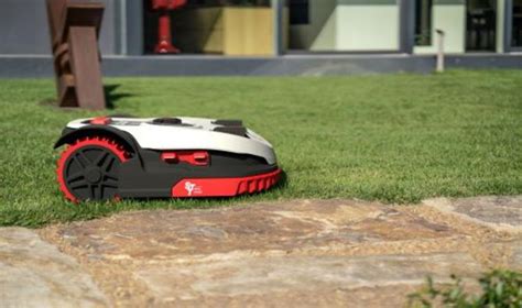 Mähroboter Landingpage Kress Landtechnik und Gartentechnik Idstein