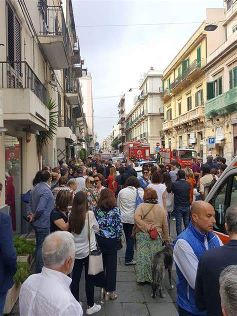 Incendio A Messina La Regione Smentisce Nessun Ritardo Nei Soccorsi