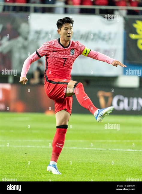 Heung Min Son Korea Fotos Und Bildmaterial In Hoher Aufl Sung Alamy