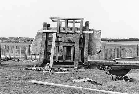 Do Photos Show Stonehenge Being Built Years Ago Stationgossip