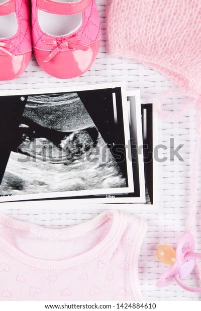 Gender Scan Gender Reveal Ultrasound Picture Stock Photo 1424884610 | Shutterstock