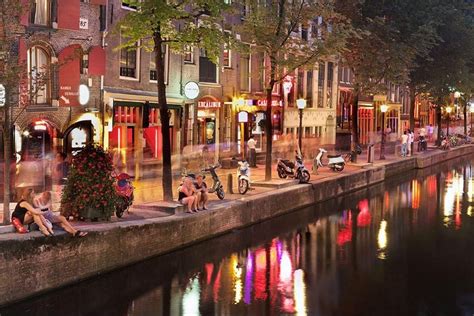 Tour Del Quartiere Rosso Di Amsterdam Hellotickets