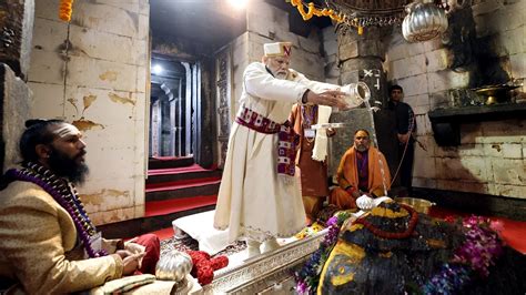 Pm In Uttarakhand Modi Offers Prayers At Kedarnath Badrinath Temples