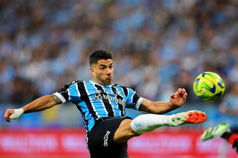 De olho neles Conheça os destaques do Grêmio adversário do