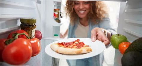 How Long Is Pizza Good For In The Fridge? - The Pizza Calc