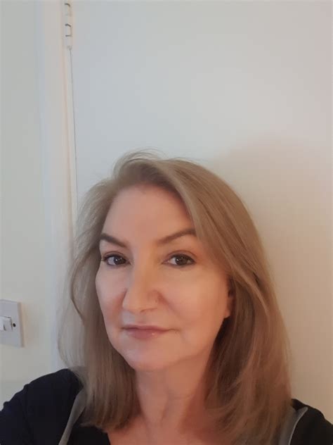 Karen Bennett Therapist In London Se16 Bacp