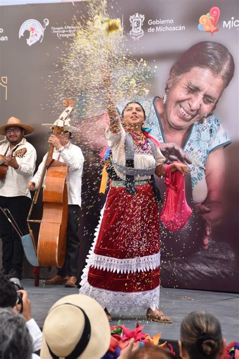 Cultura Reconocen A Portadoras Y Portadores Por Preservar