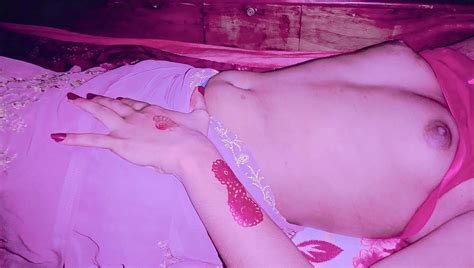 Thick Desi Saree Queen Flaunts Big Boobs Hot Belly Curvy 1 Nude Pics XHamster