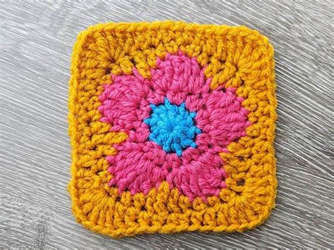 Flower Granny Square Crochet Free Patterns Zamiguz