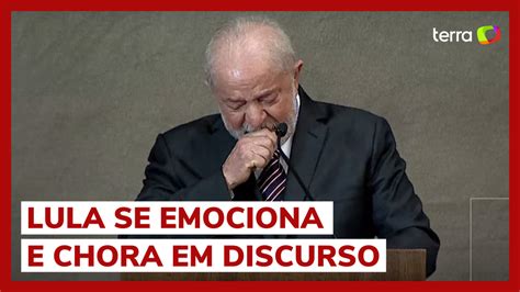 Lula se emociona e chora em discurso de diplomação É a certeza que