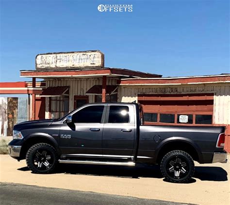 2017 Ram 1500 With 20x12 51 Vision Razor And 33 12 5R20 Landspider