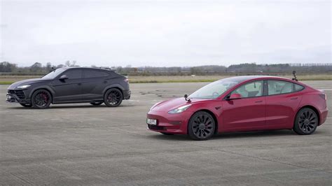 Arriba Imagen Lamborghini Urus Vs Tesla Model X Abzlocal Mx