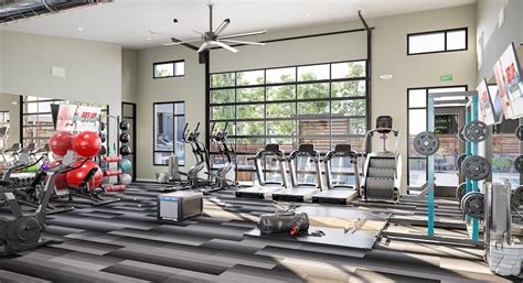 7 Must-Haves in Your Apartment Gym | Richmark