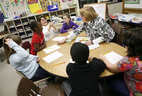 Dixie Elementary Magnet sells success in many ways – Kentucky Teacher