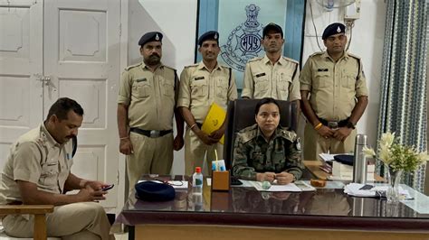 थाना शिवपुर पुलिस द्वारा दौलतराम उर्फ गोलू प्रजापति की हत्या करने वाले