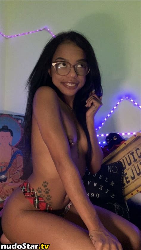 Ella Boo Ellagabriboo Ellagabribooo Nude Onlyfans Photo