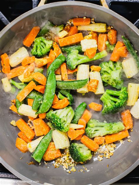 Vegetable Stir Fry With Peanut Sauce {15 Minutes} Shuangy S Kitchensink