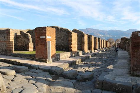 Via Stabiana Pompeii December Looking South Between Ix On