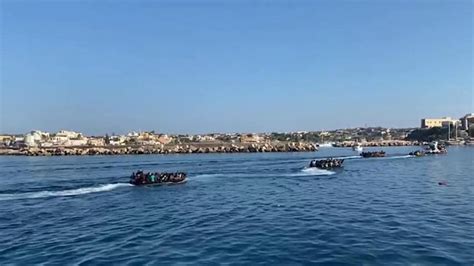 Migranti A Lampedusa Il Pm Di Agrigento Di Leo Emergenza Come A Bari