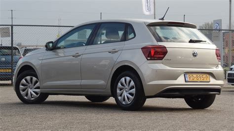 Volkswagen New Polo 2018 Comfortline Ivory Silver Metallic Dsg Inside