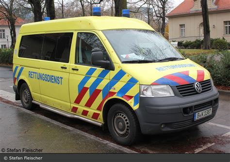 Einsatzfahrzeug Krankentransport Kaiser Ktw Bos Fahrzeuge