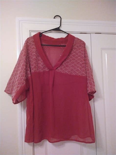 Mccall S Misses V Neck Dolman Sleeve Tops Pattern Review By Ginniesue