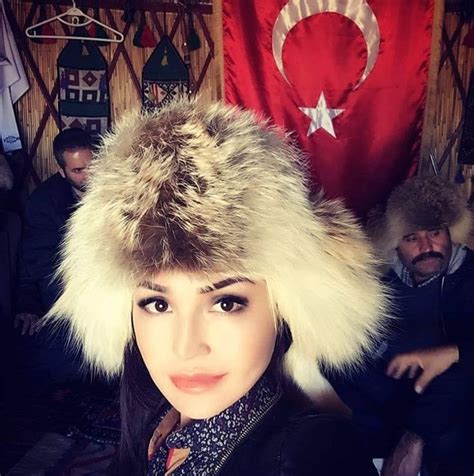 Turan TÜrk Kızı 🐺 🐺 🐺 Traditional Outfits Girl Fashion