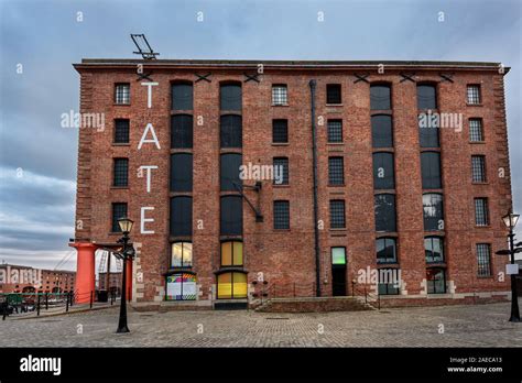 The tate gallery liverpool hi-res stock photography and images - Alamy