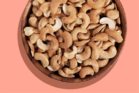 8 Surprising Health Benefits Of Eating More Cashews