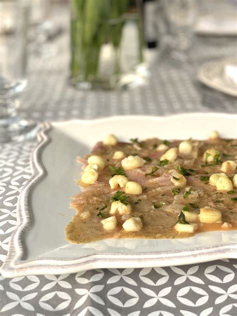 Tiradito De Pescado Blanco Polin En La Cocina