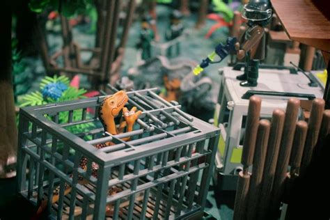 Jurassic Park En Playmobil Réalisé Par Dominique Béthune Collectionneur