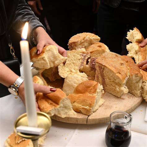 Dobra Hrana Tradicionalna pogača koja donosi novac sreću rodnost i