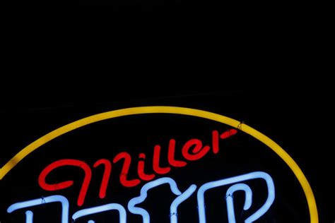 Miller Lite Neon Sign at The Eddie Vannoy Collection 2020 as G370 ...