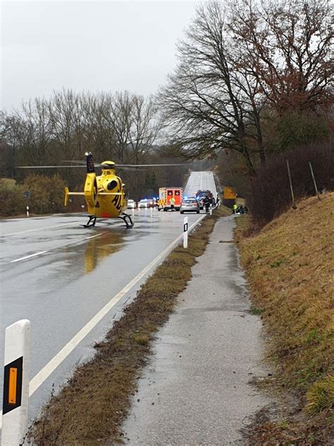 Schwerer Verkehrsunfall Auf Der B Feuerwehr Ansbach