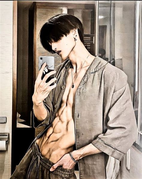 Pin by on 𝑔r𝕦几έ 𝓖Uүş Men abs Aesthetic guys Hot emo guys