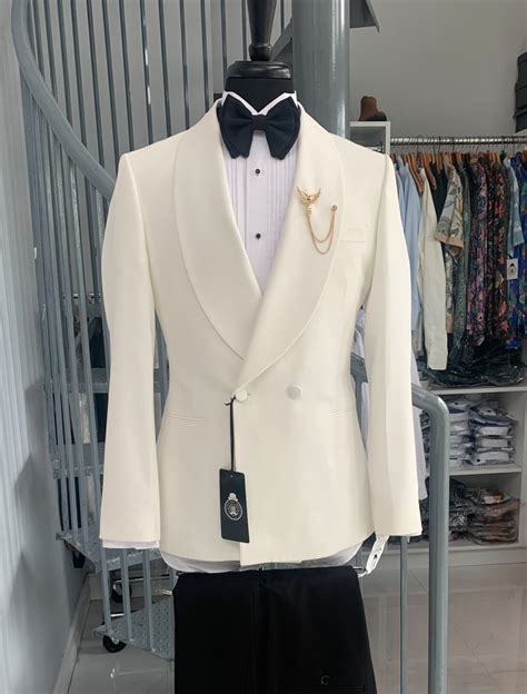 Off white tuxedo wedding 60 photos - Astyledwedding.com