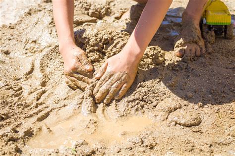 Free picture: digging, holes, sand, beach